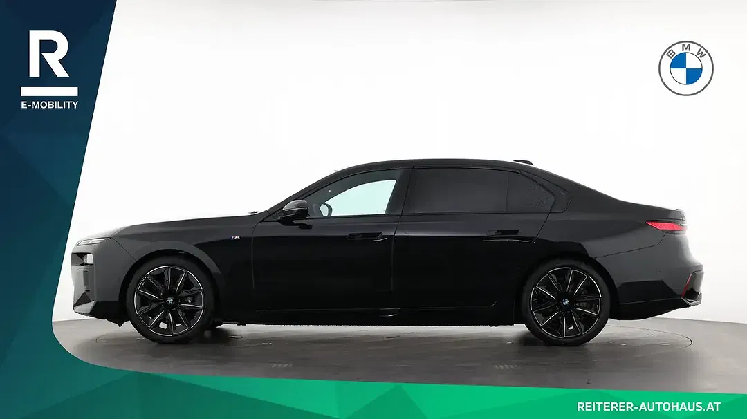 BMW i7 xDrive M Pro - Thumbnail 3