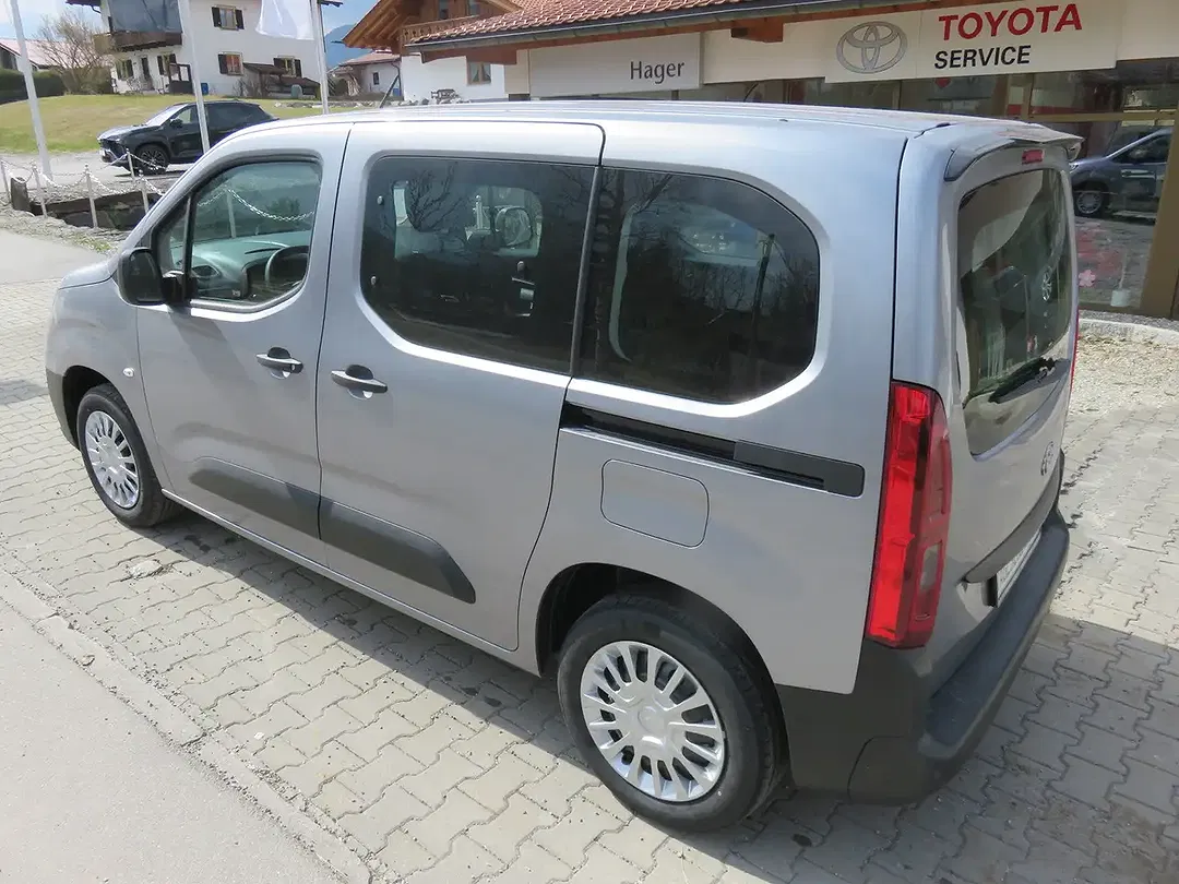 Toyota Proace City 1.2 Comfort - foto 2