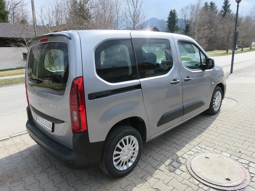 Toyota Proace City 1.2 Comfort - Thumbnail 3