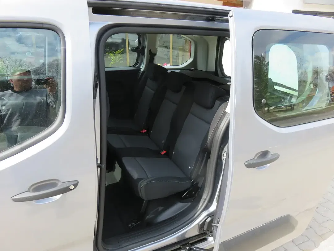 Toyota Proace City 1.2 Comfort - Thumbnail 6