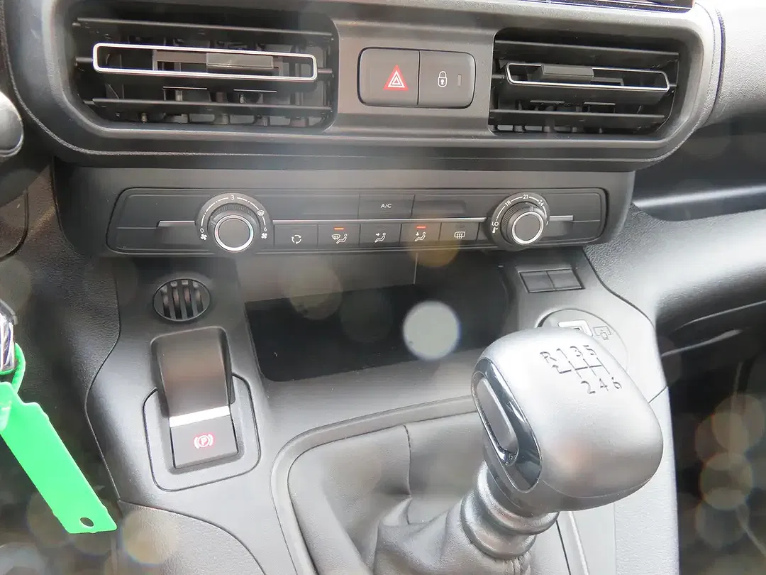 Toyota Proace City 1.2 Comfort - Thumbnail 9