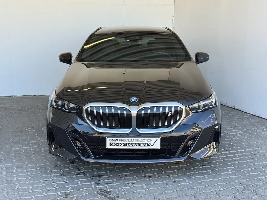 BMW i5 xDrive Touring M Sport - Afbeelding 1