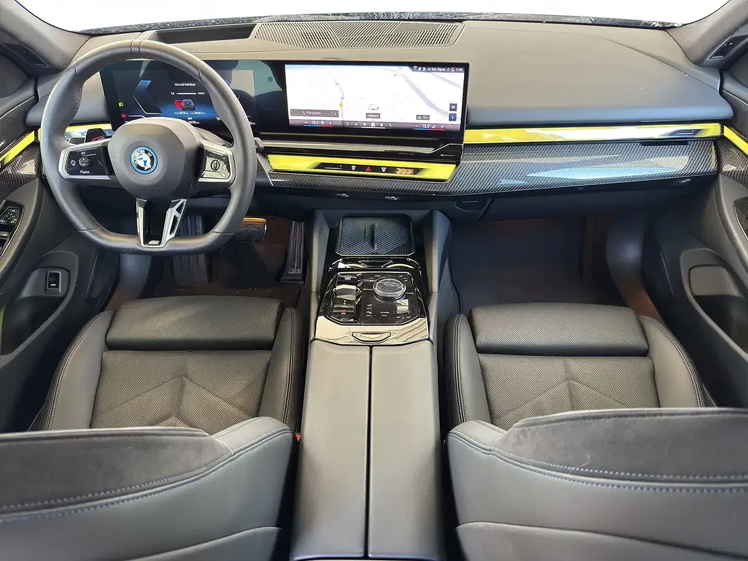 BMW i5 xDrive Touring M Sport - Thumbnail 7
