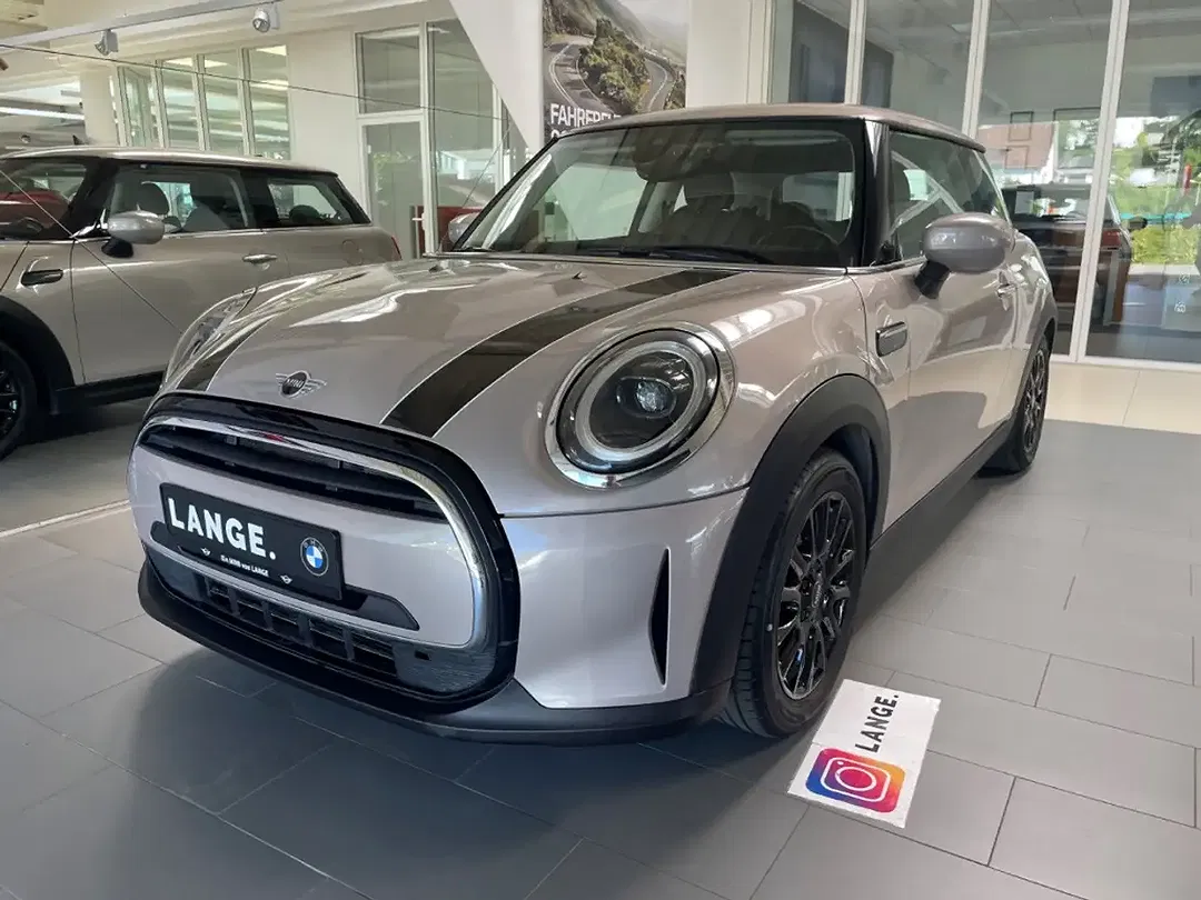 MINI Cooper 1.5 Classic Trim - Thumbnail 1