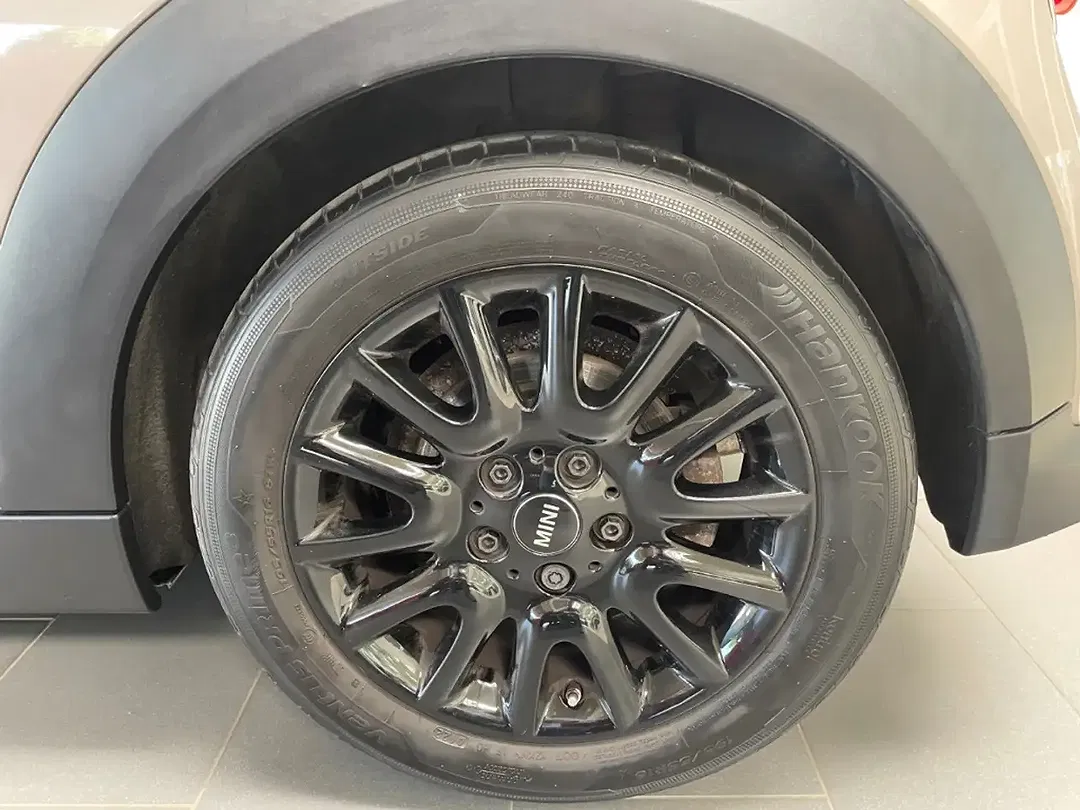 MINI Cooper 1.5 Classic Trim - Thumbnail 7