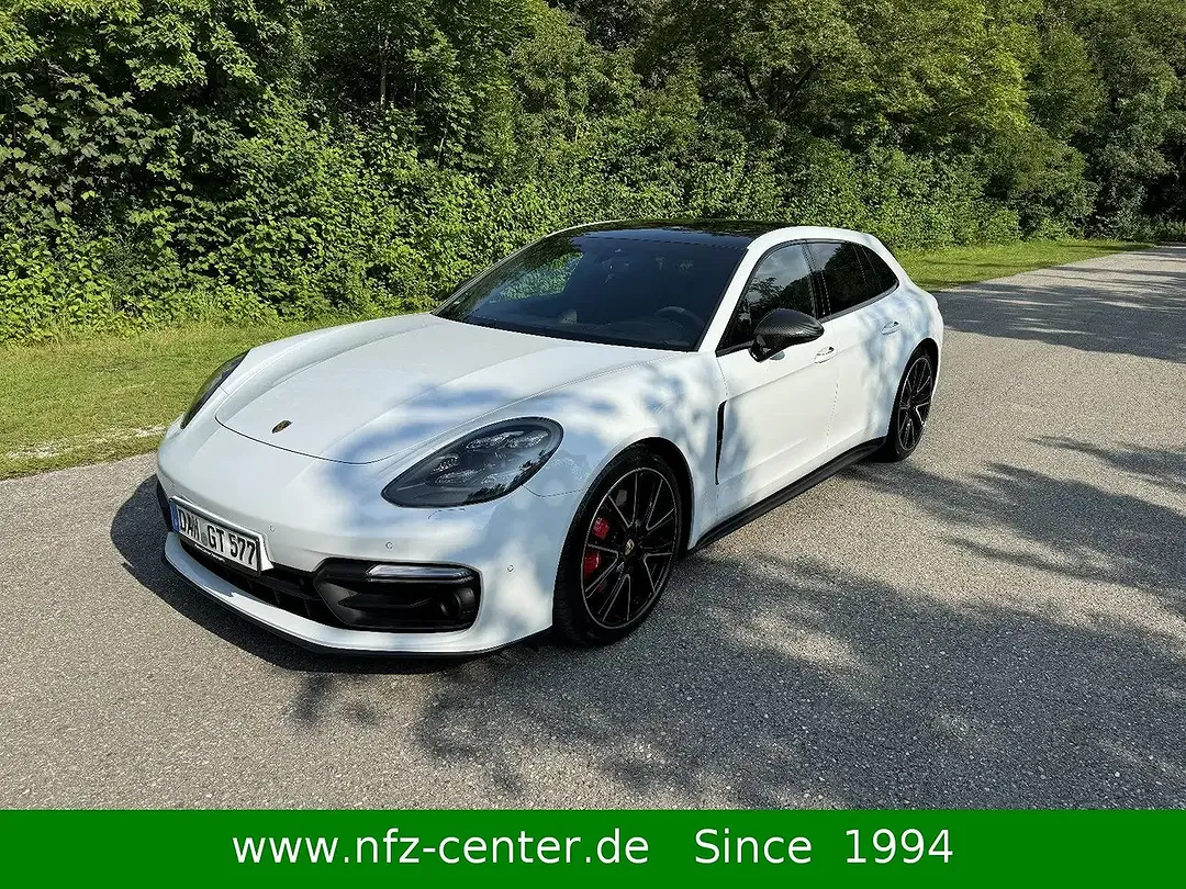 Porsche Panamera GTS Sport Turismo - foto 1
