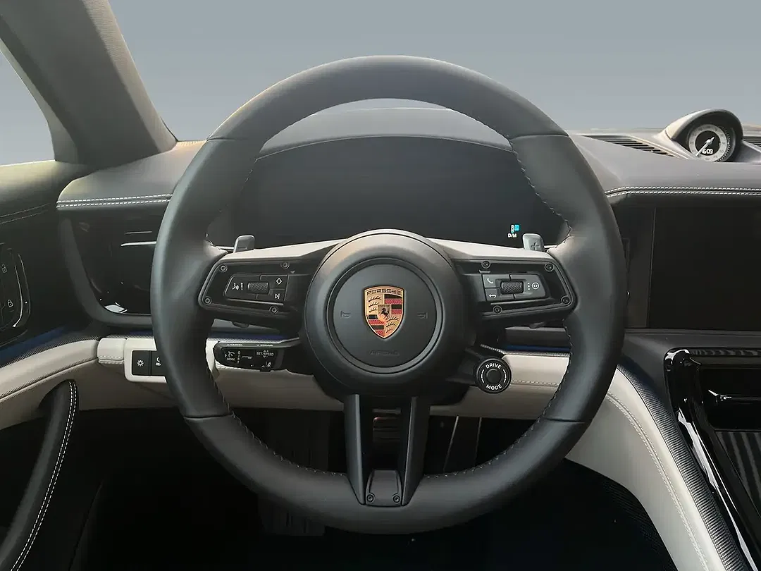 Porsche Panamera E-Hybrid 4 - Thumbnail 10