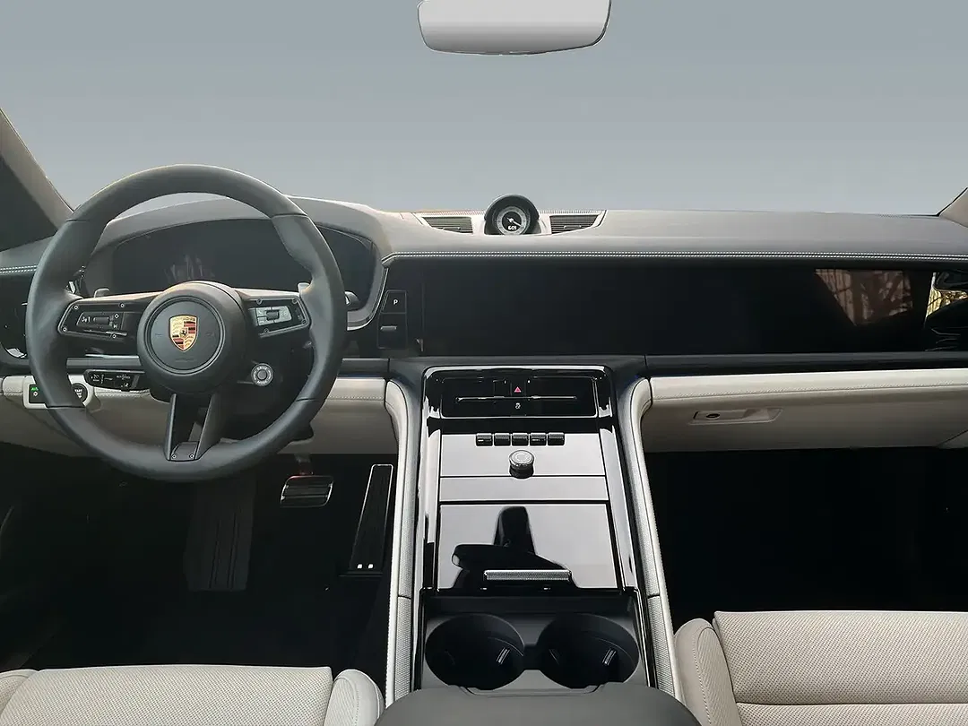 Porsche Panamera E-Hybrid 4 - Thumbnail 9