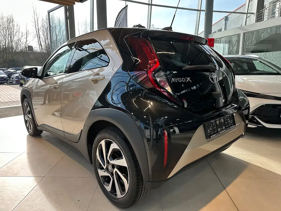 Toyota Aygo - Thumbnail 5