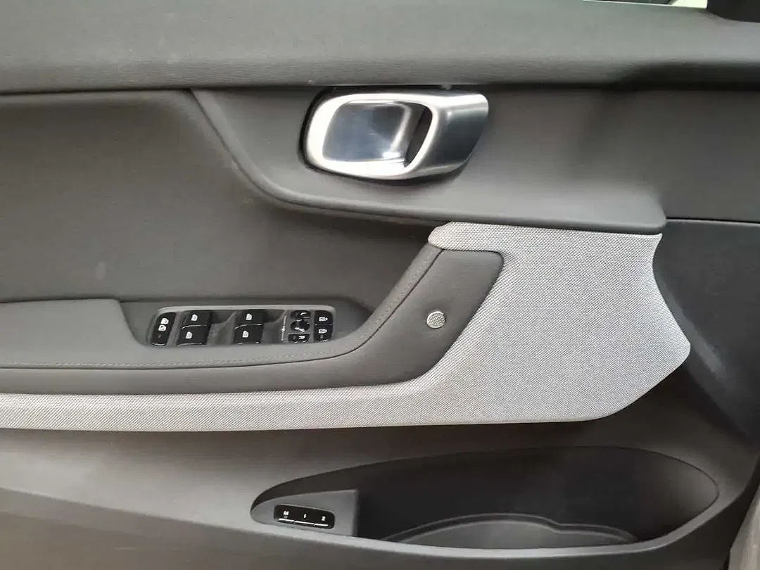Polestar 2 78 kWh Dual Motor Pilot - Thumbnail 4