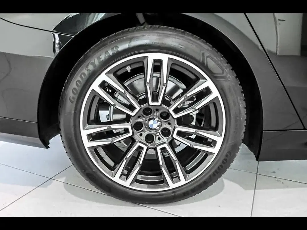 BMW 520 Touring M Sport Comfort - Thumbnail 8