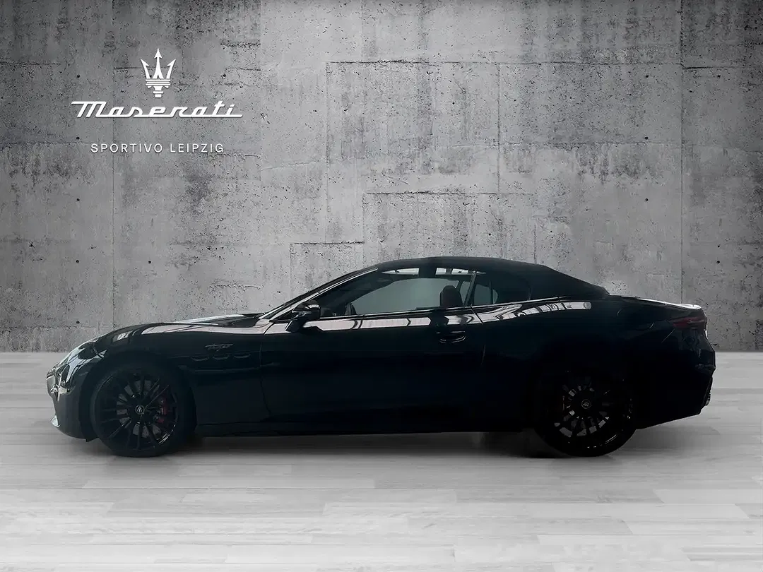 Maserati GranCabrio Trofeo - Thumbnail 4
