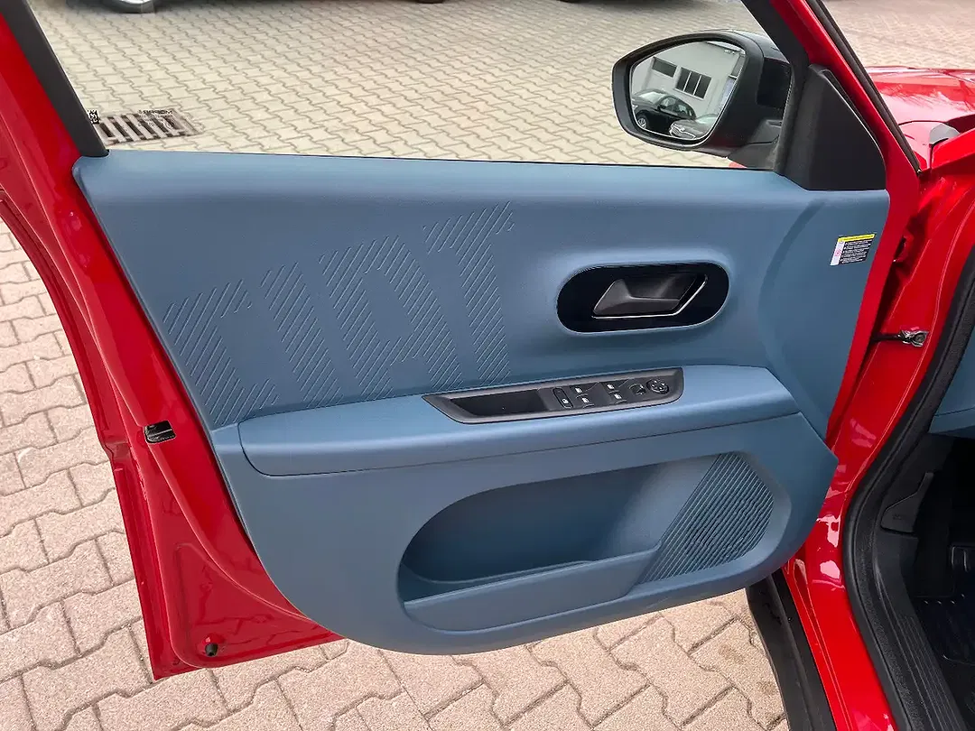 Fiat Grande Panda EV RED - Thumbnail 10