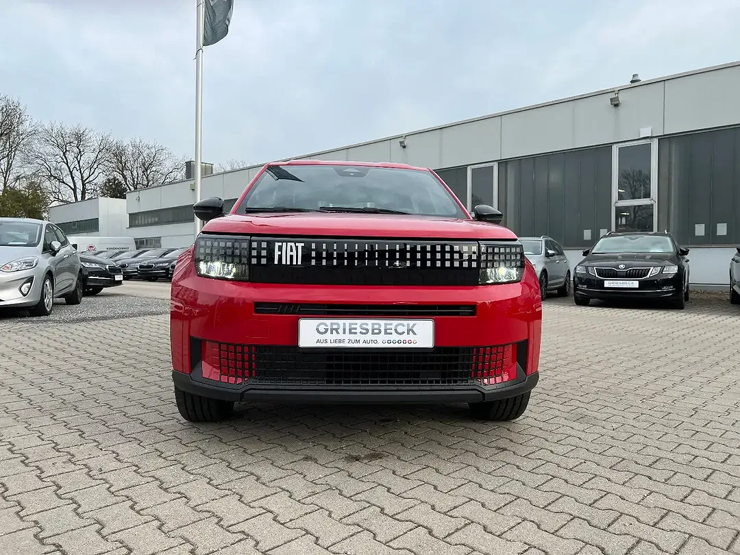 Fiat Grande Panda EV RED - Thumbnail 6