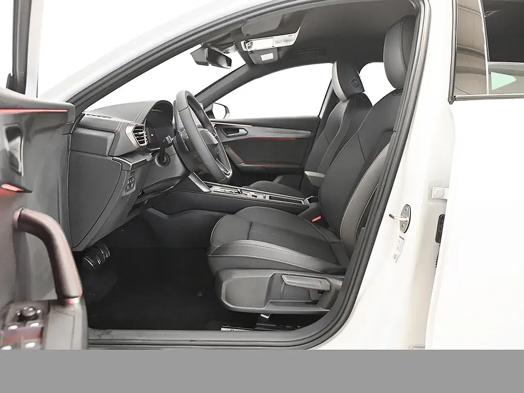 CUPRA Formentor PHEV - Thumbnail 11