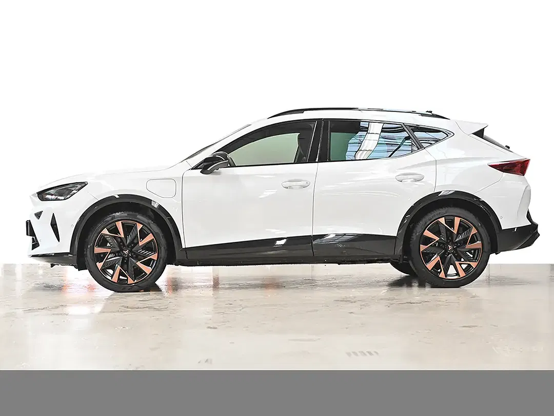 CUPRA Formentor PHEV - Thumbnail 3