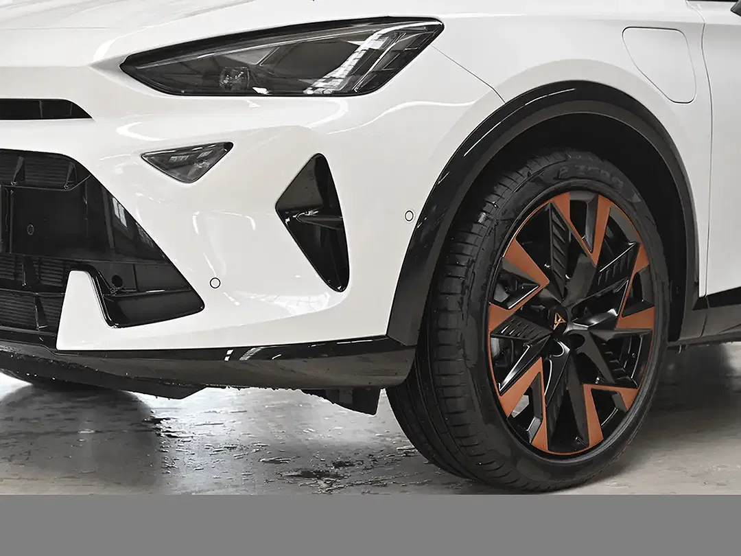CUPRA Formentor PHEV - Thumbnail 5