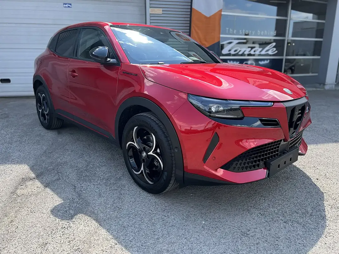 Alfa Romeo Junior 1.2 Turbo Hybrid Ibrida Speciale - Thumbnail 6