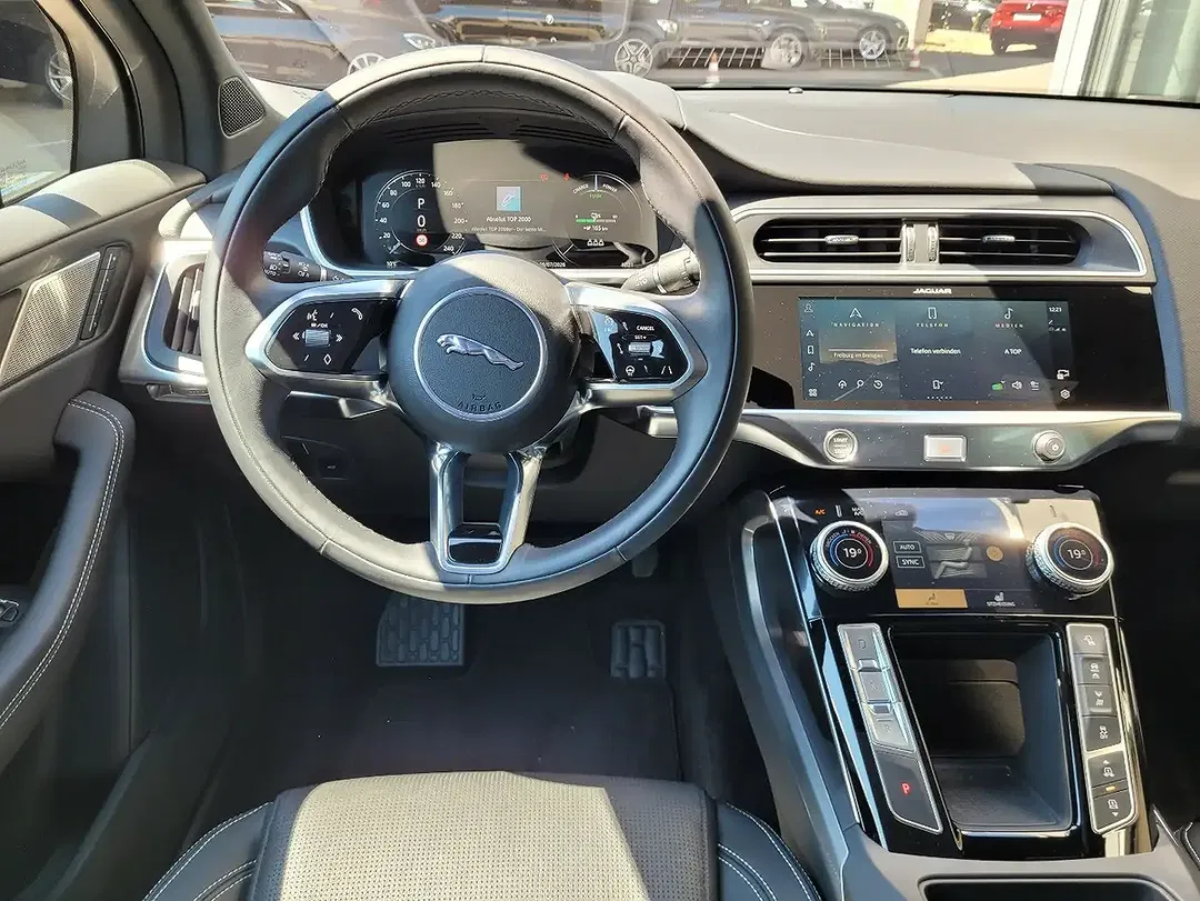 Jaguar I-Pace EV400 R-Dynamic SE - Thumbnail 7
