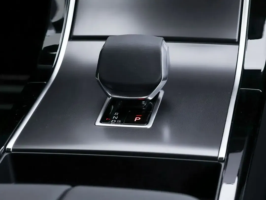 Land Rover Range Rover Evoque P270e Edition - Thumbnail 14