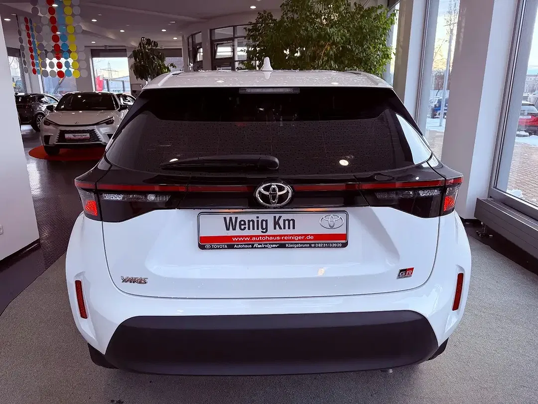 Toyota Yaris Cross 1.5 - Thumbnail 3
