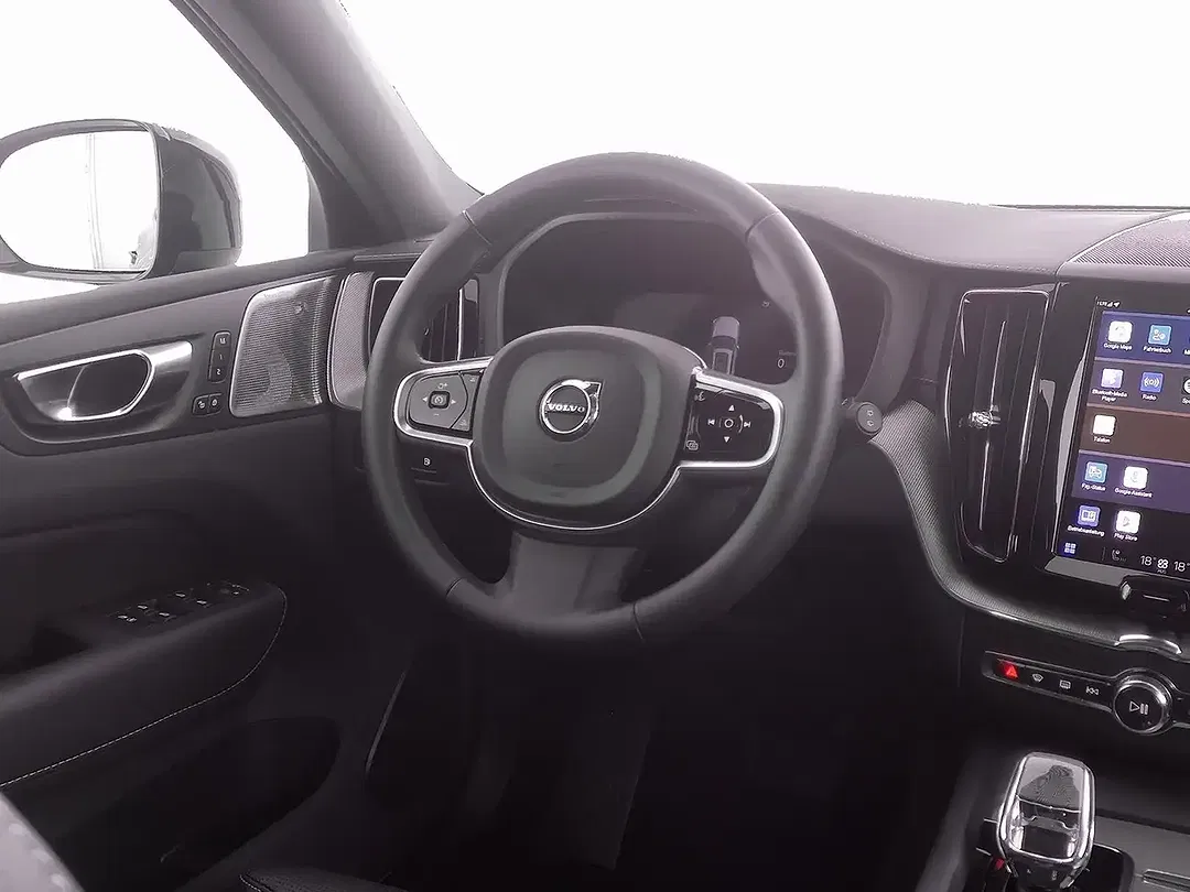 Volvo XC60 T8 Ultra - Thumbnail 4