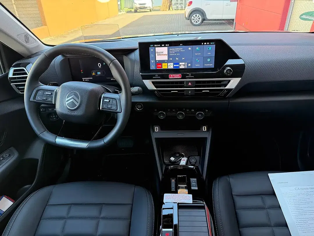 Citroen C4 EAT8 Hybrid Max - Thumbnail 12