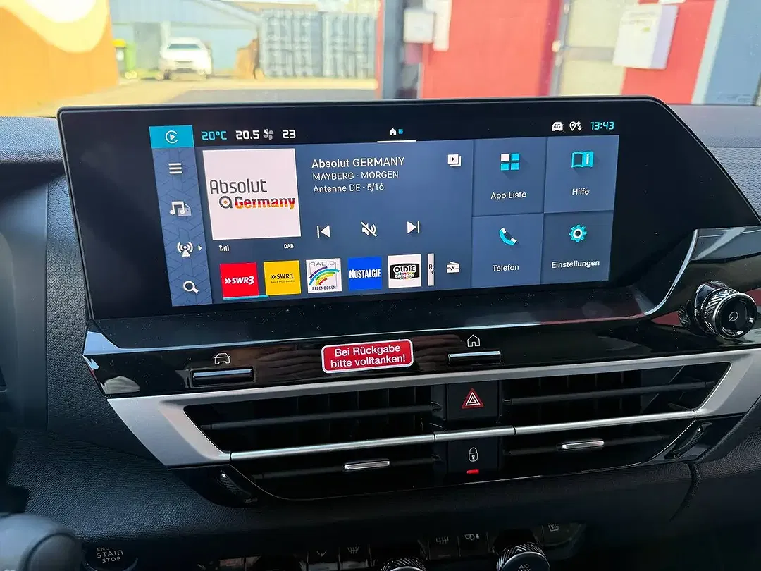 Citroen C4 EAT8 Hybrid Max - Thumbnail 14