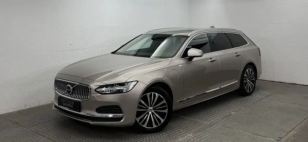 Volvo V90 T6 AWD - Thumbnail 1