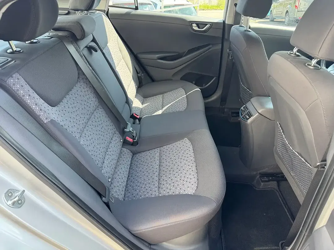 Hyundai IONIQ PHEV Style - Thumbnail 14