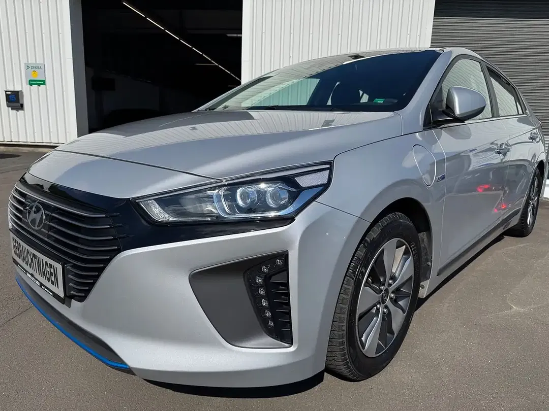 Hyundai IONIQ PHEV Style - Thumbnail 3