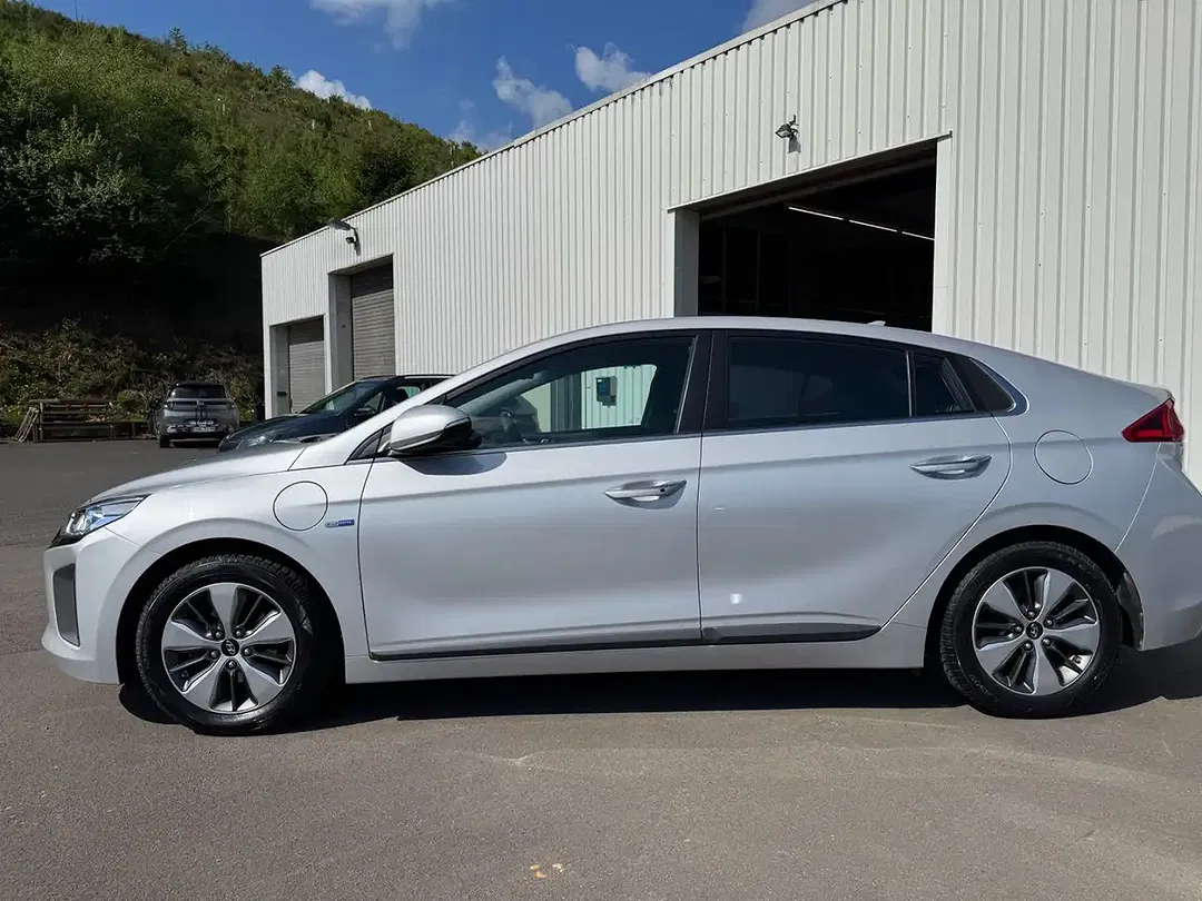 Hyundai IONIQ PHEV Style - Thumbnail 7