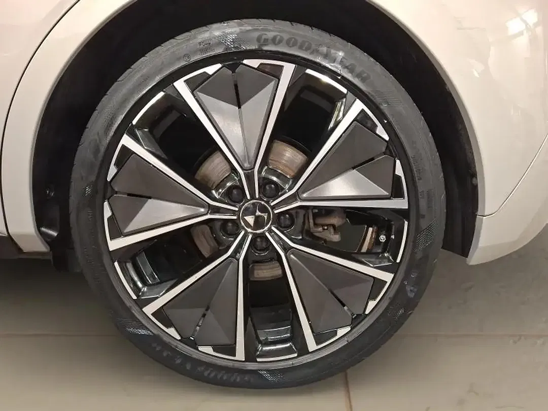 Citroen DS4 PHEV - Thumbnail 14