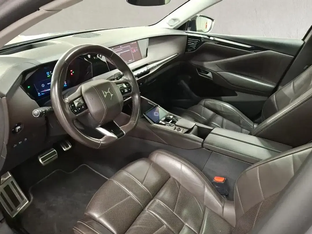 Citroen DS4 PHEV - Thumbnail 9