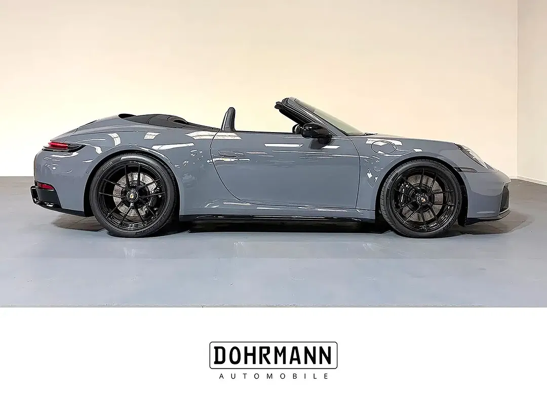 Porsche 992 4 GTS Cabriolet - Thumbnail 4