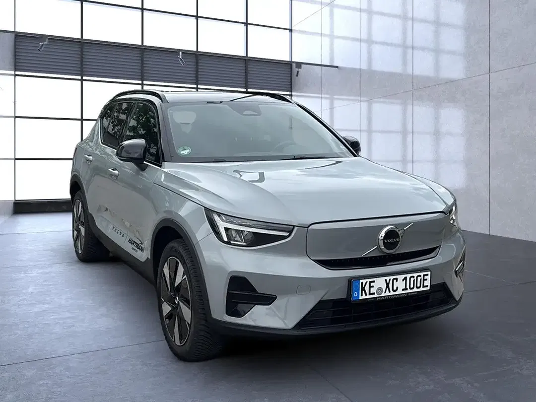 Volvo XC40 EV Recharge Plus - Thumbnail 4