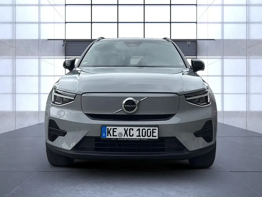 Volvo XC40 EV Recharge Plus - Thumbnail 5
