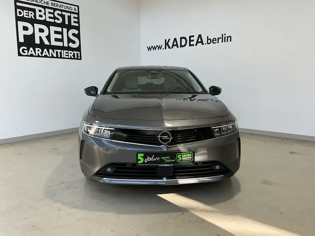 Opel Astra 1.2 - foto 2