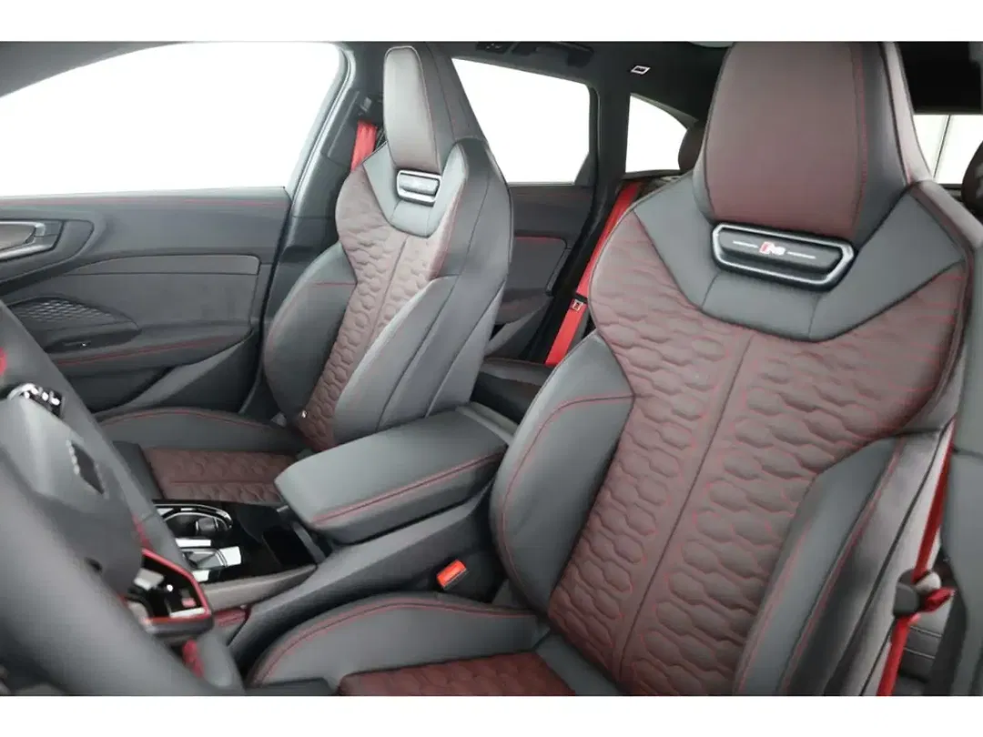 Audi RS5 quattro Avant sport - Thumbnail 9