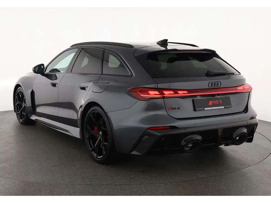 Audi RS5 quattro Avant sport - Thumbnail 3