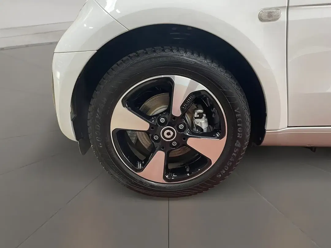 smart forTwo - Thumbnail 8
