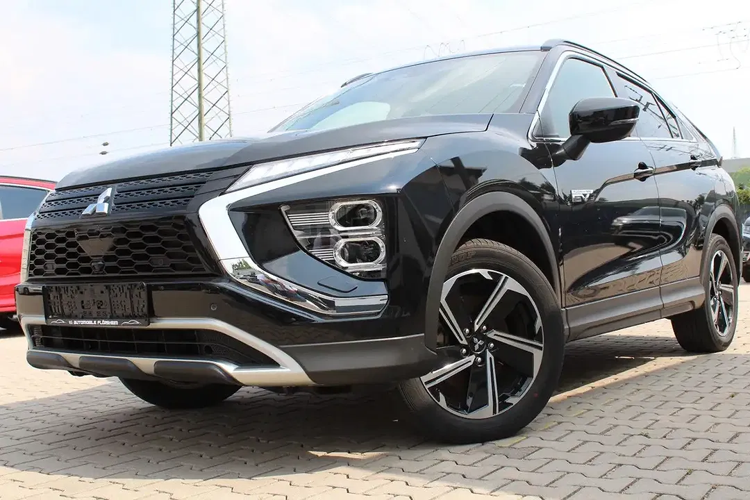 Mitsubishi Eclipse Cross 2.4 - foto 1