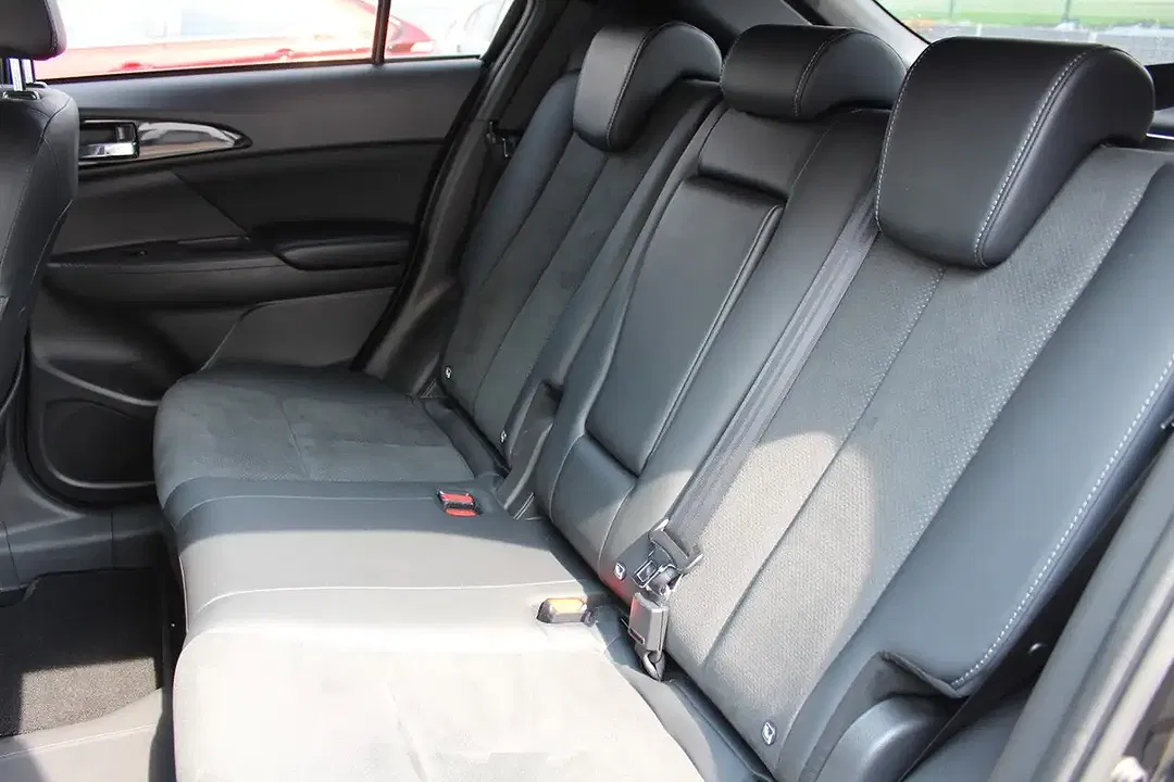 Mitsubishi Eclipse Cross 2.4 - Thumbnail 13