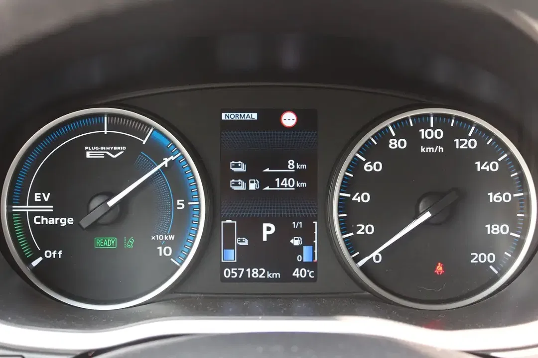 Mitsubishi Eclipse Cross 2.4 - foto 15