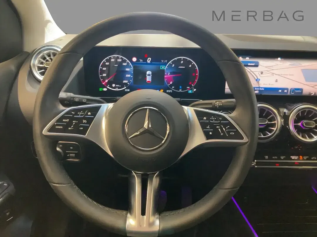 Mercedes-Benz B 180 - Thumbnail 9