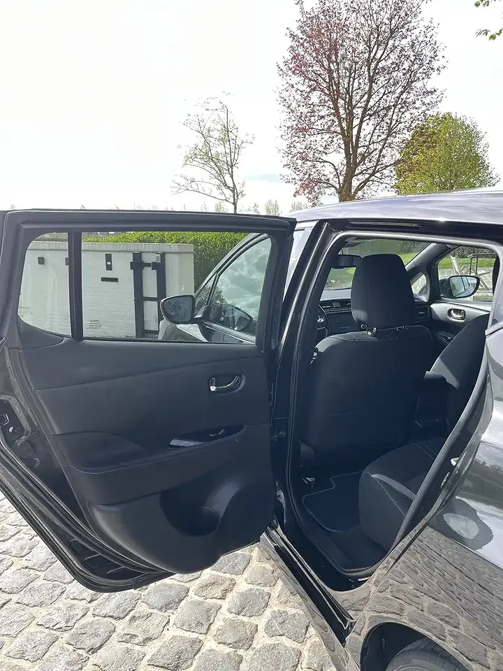 Nissan Leaf Tekna - Thumbnail 13