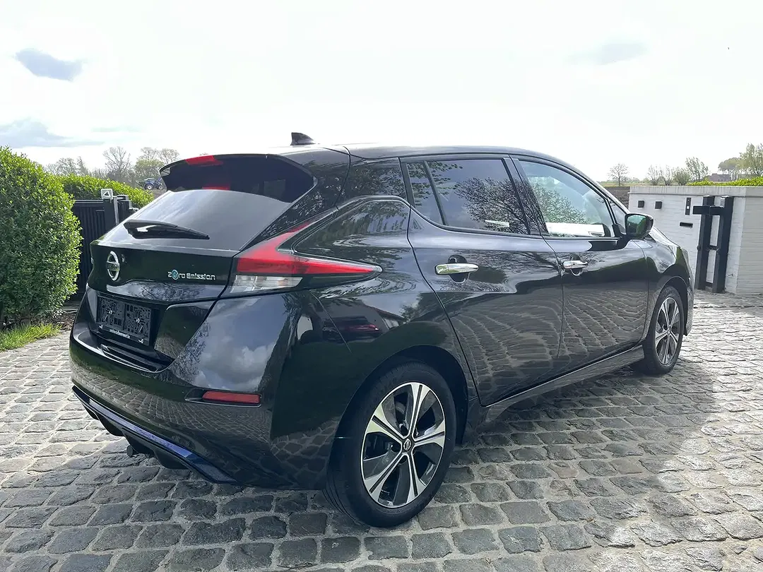 Nissan Leaf Tekna - Thumbnail 5