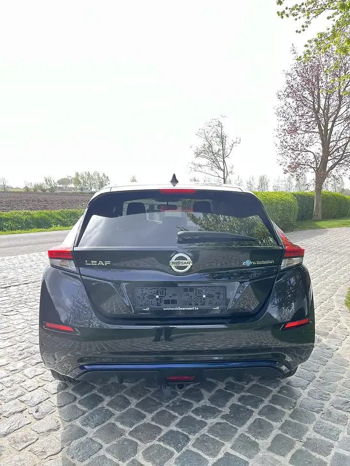 Nissan Leaf Tekna - Thumbnail 6