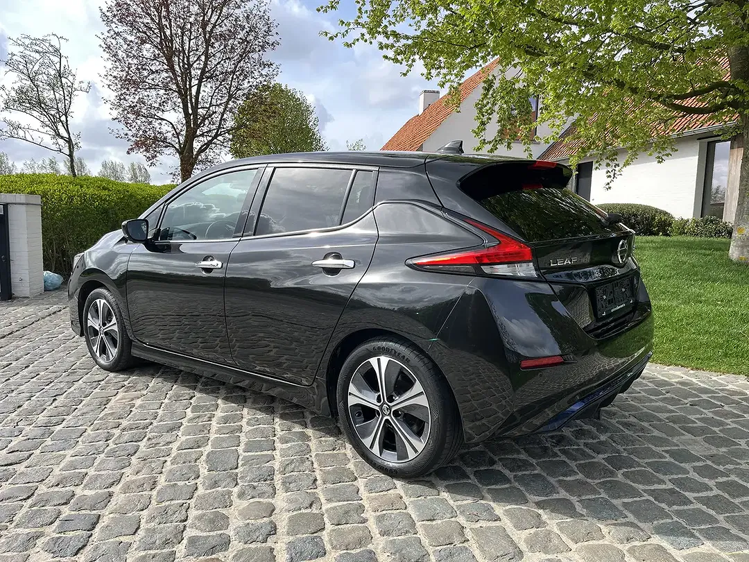 Nissan Leaf Tekna - Thumbnail 7
