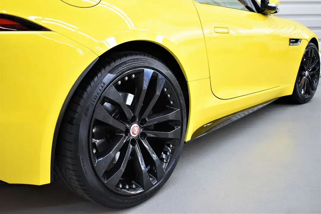 Jaguar F-Type 4x4 Coupe R-Dynamic - Thumbnail 9